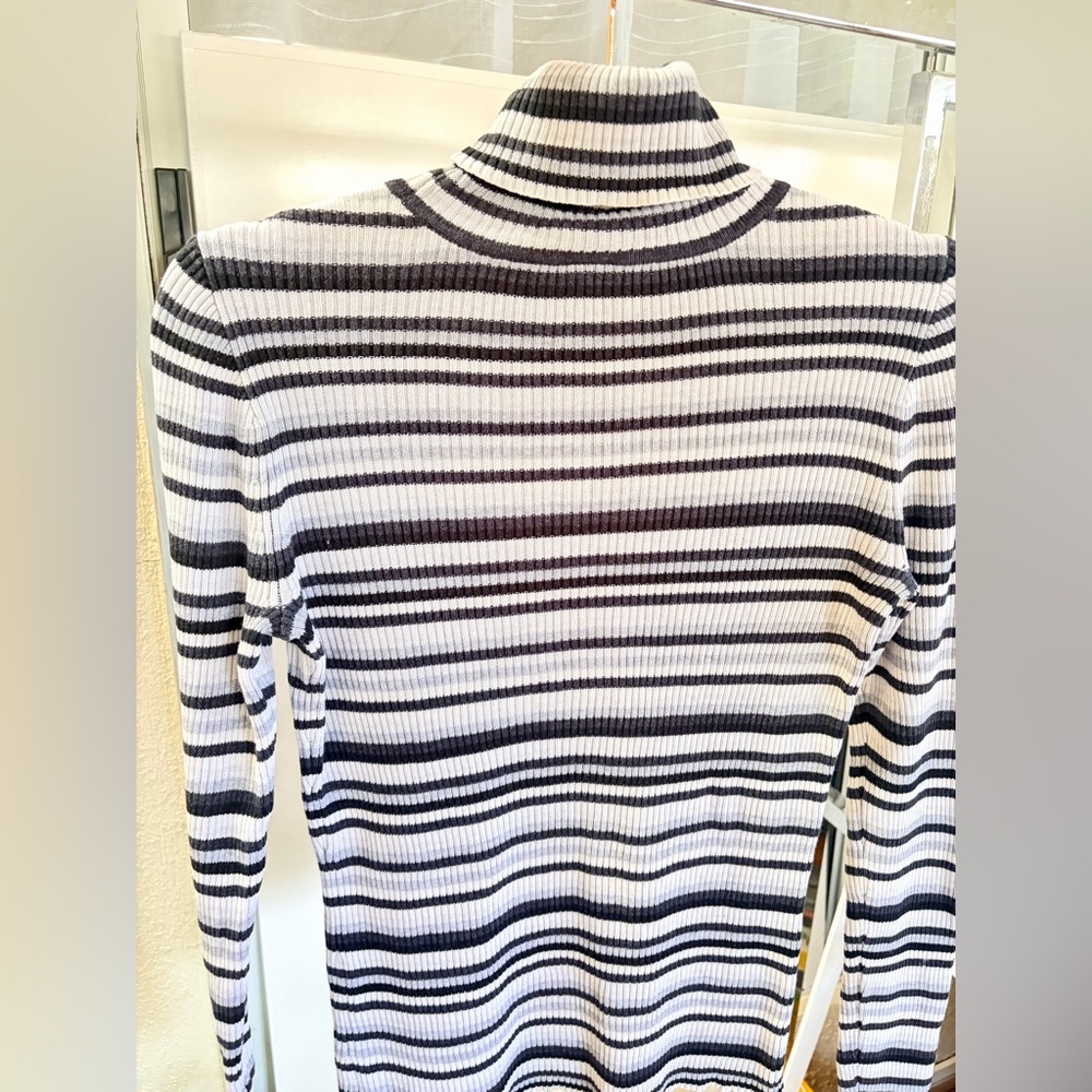 Vintage Gap Women’s Y2K Turtleneck Stripe Top 2002 Long Sleeve Size Medium - Picture 3 of 5